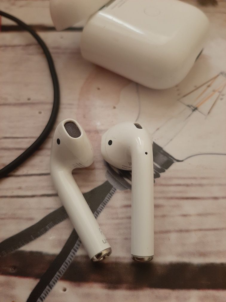 Airpods 2 оригинал