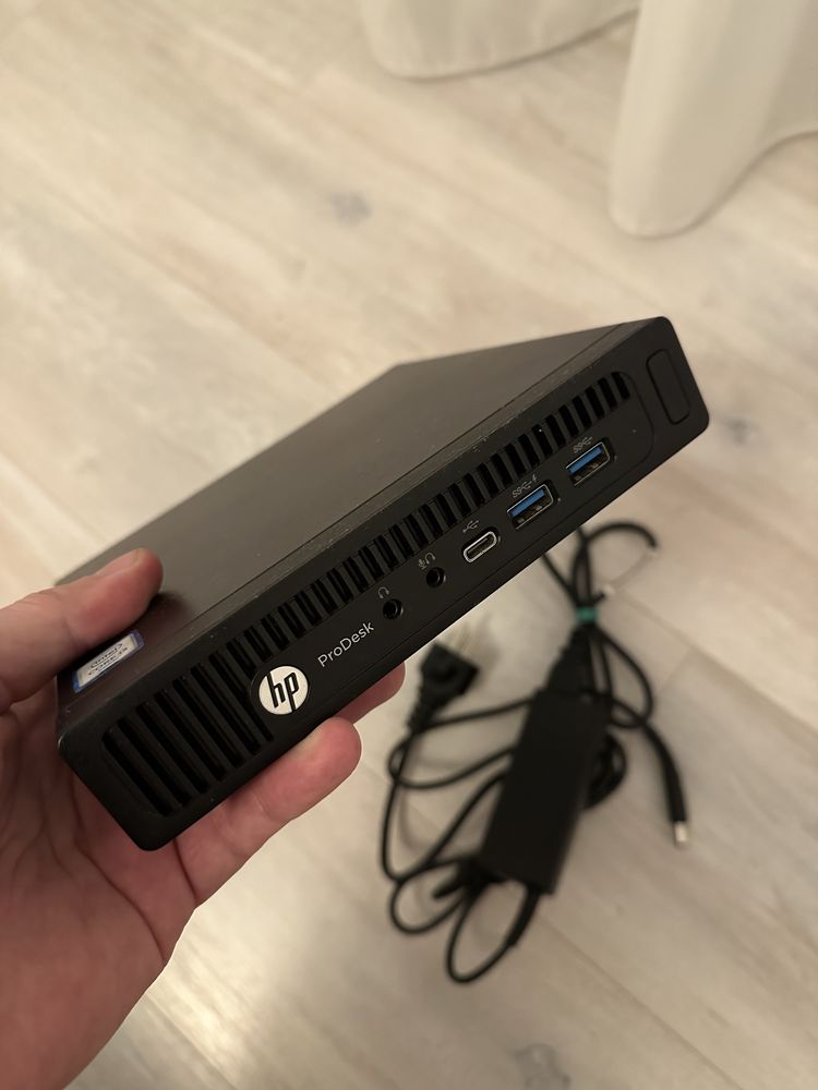 Mini unitate HP Prodesk I3 6100 8gb 1TB super rapid