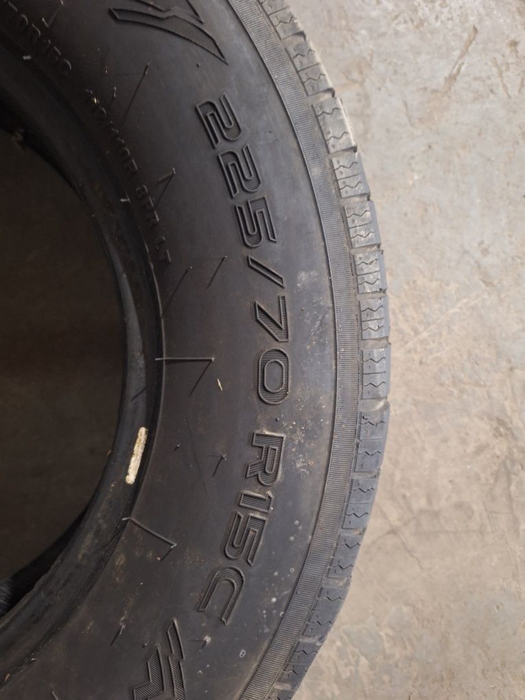 Зимна гума 225 70 15C GT Radial