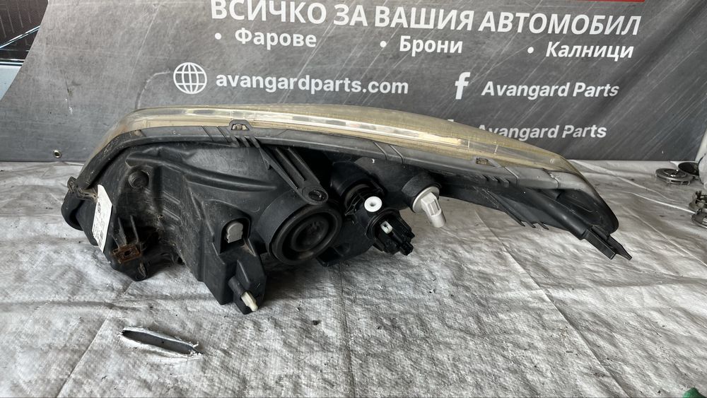 Ляв и десен фар Dacia Sandero 2008