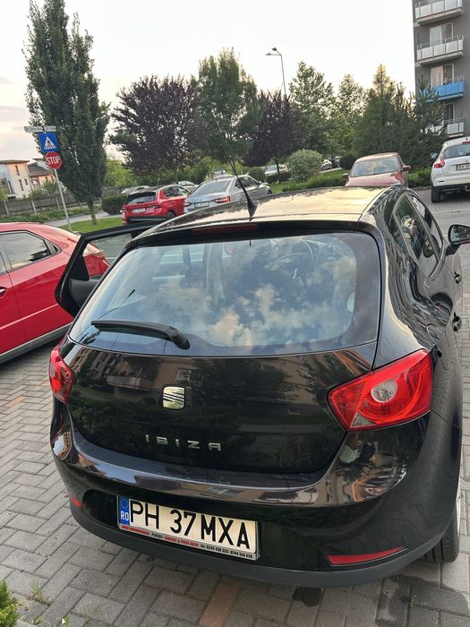 Vând Seat Ibiza