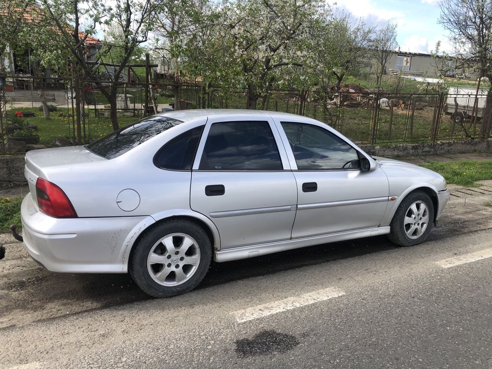 Opel Vectra B 1.6 benzina 16v