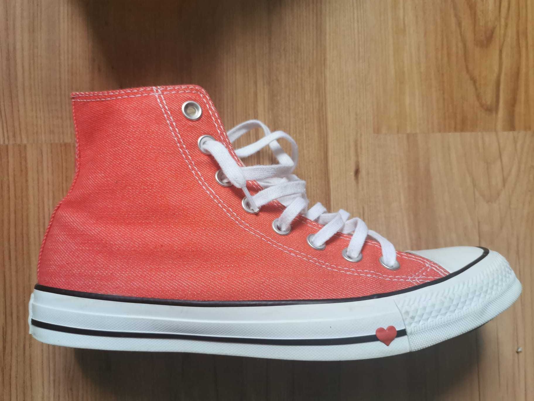 Vand Converse rosii, marimea 40/41