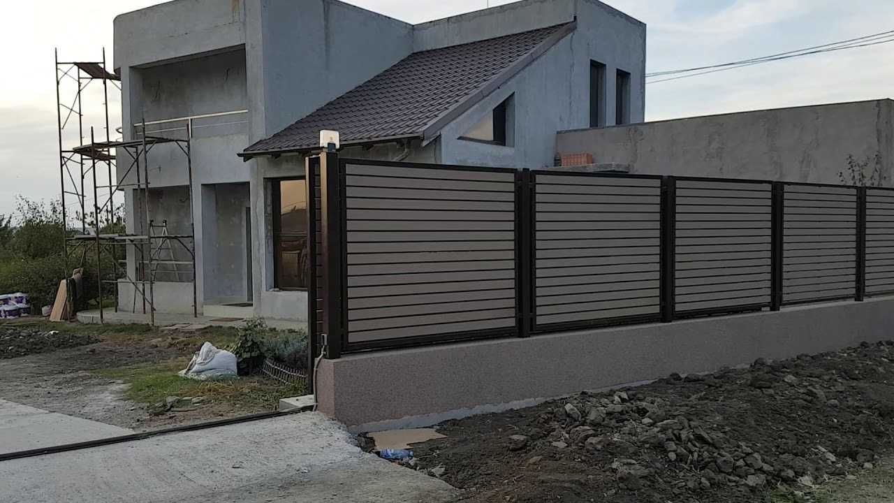 Garduri si porti stil jaluzea, sipca metalica, tabla cutata