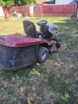 De vanzare tractor de tuns iarba