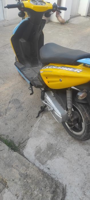 Scuter de 49cm2.