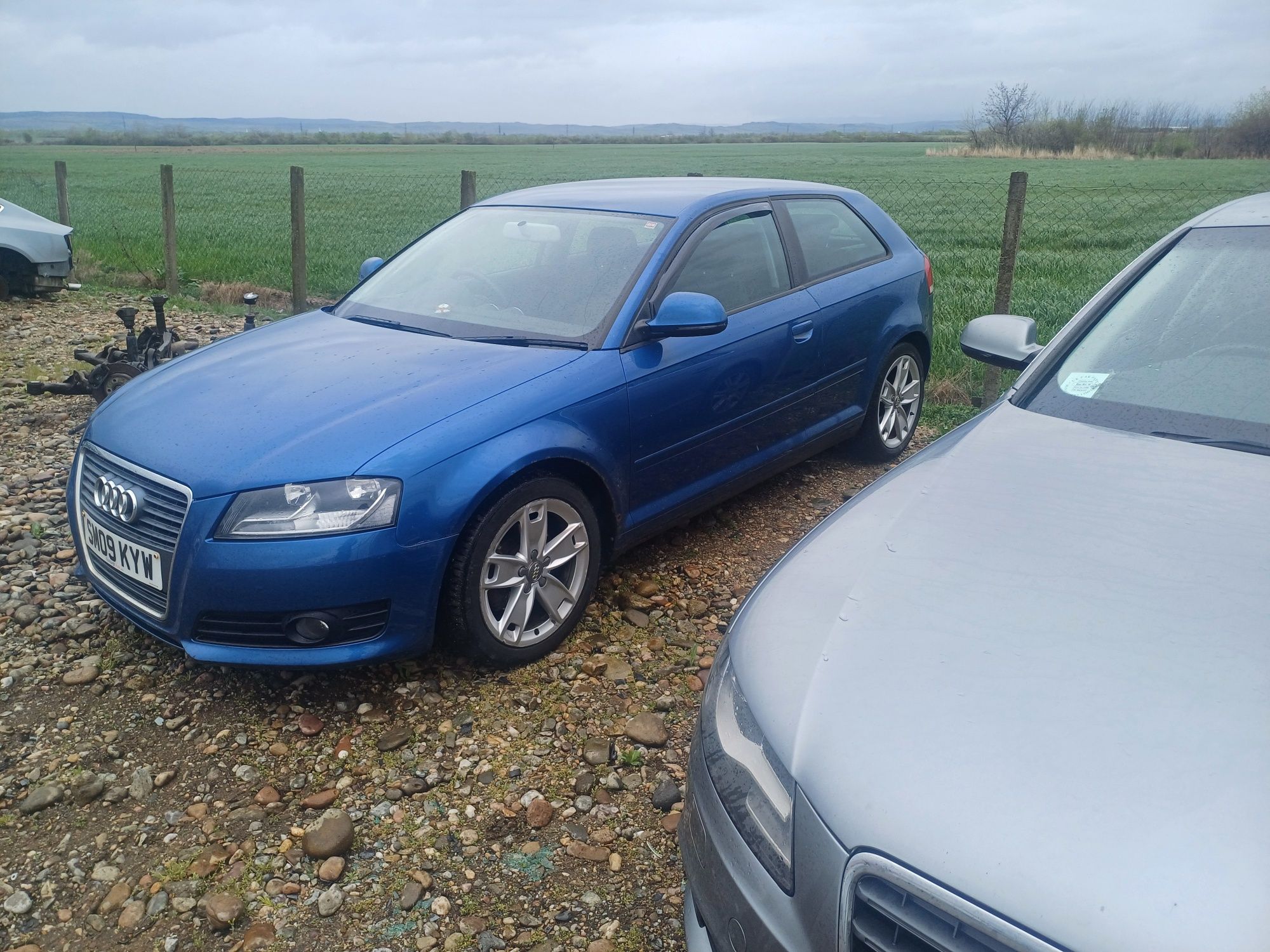 Dezmembrez audi a3 8p facelift,jante pe 17 cod motor cba 140 cp