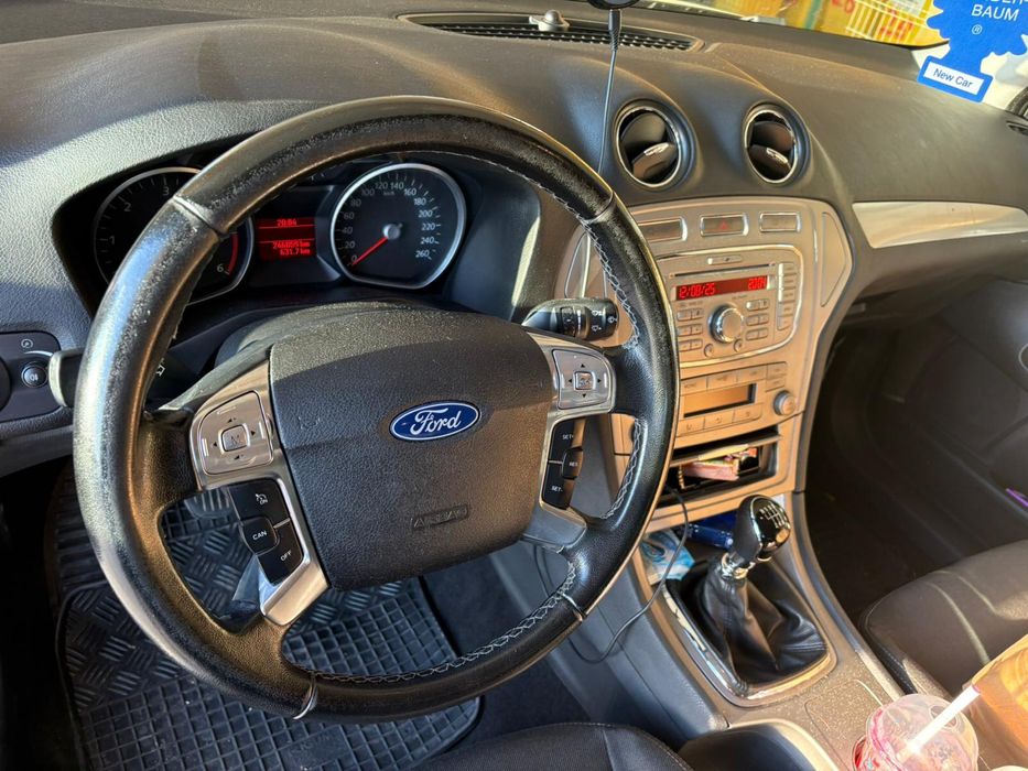 Vand Ford Mondeo an 2009 in stare foarte buna