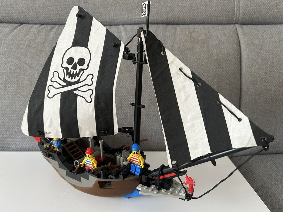 Lego Pirates Renegade Runner 6268