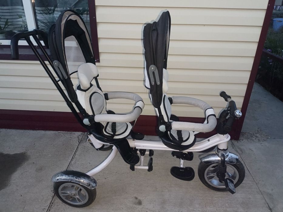 Продам детский велосипед для двойни (погодок)