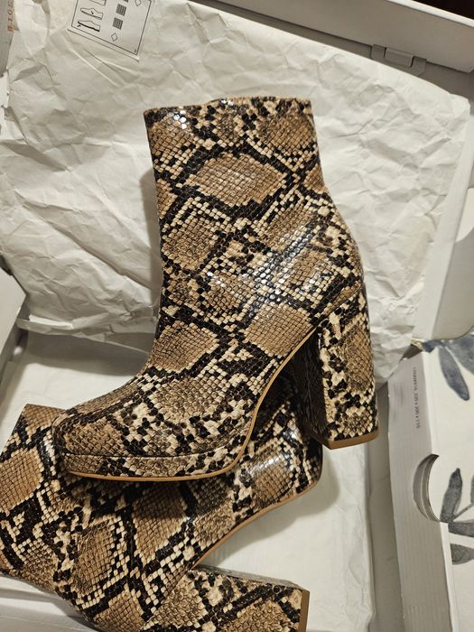 Чисто нови кожени боти Primark