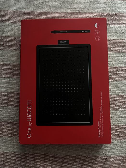 One by Wacom M неразличим от нов!