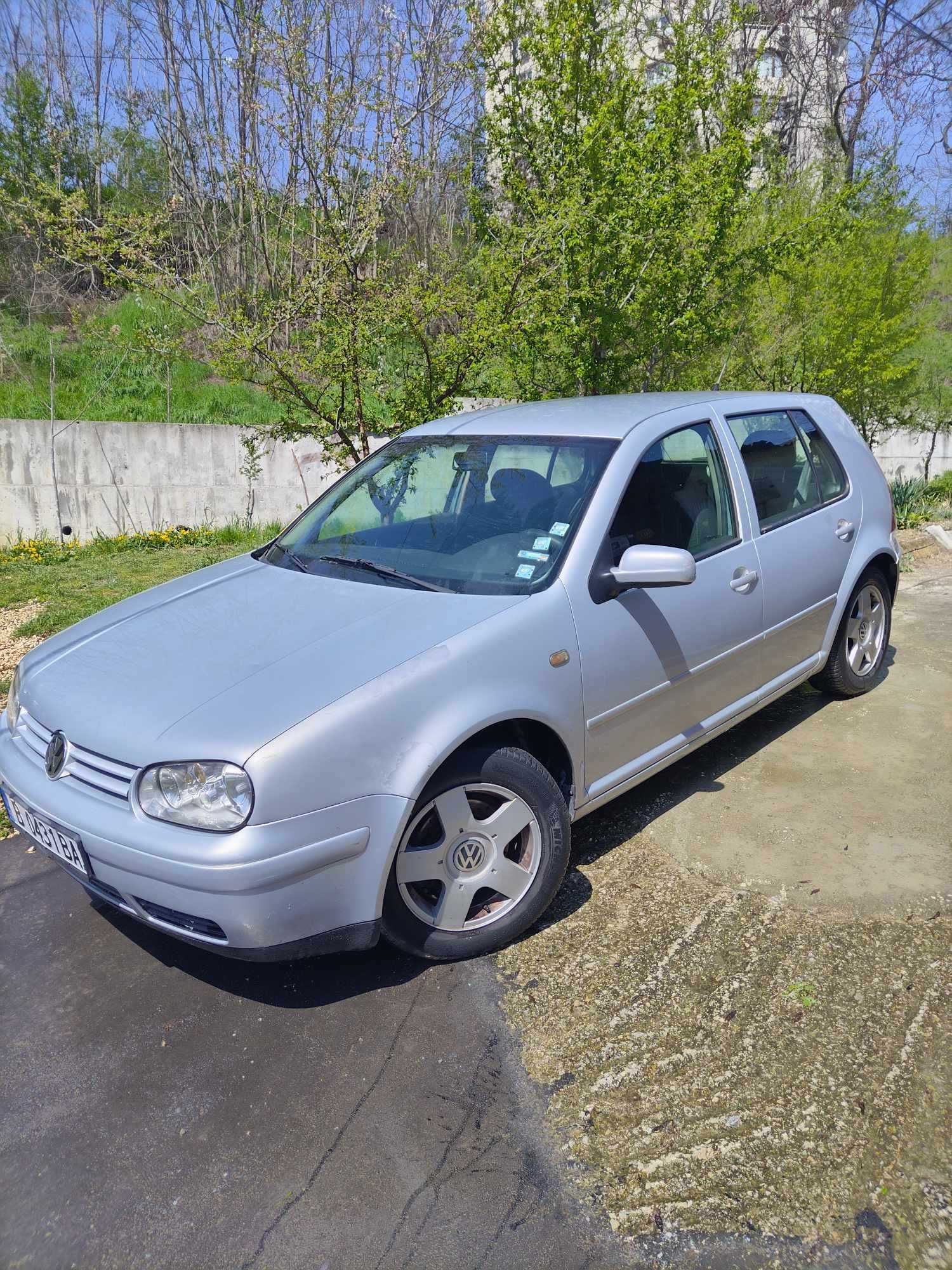 Здравейте продавам Volkswagen Golf 4 LPG