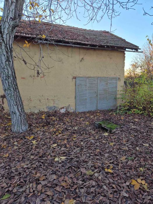 Продавам къща в село Янтра, общ. Горна Оряховица