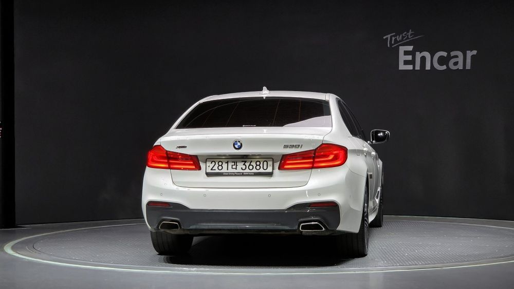 BMW 5-Series 530i xDrive M Sport Package Plus