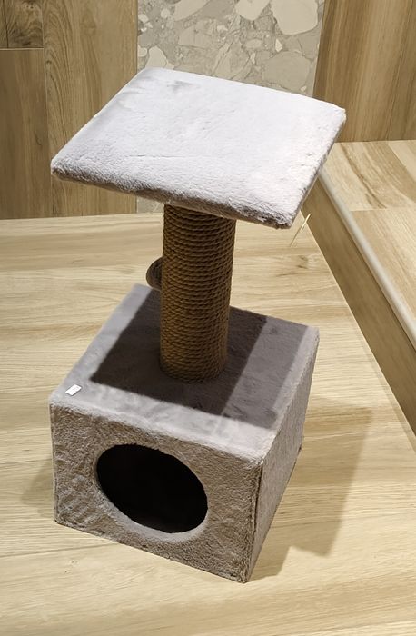 Когтеточка домик с полкой,когтеточки