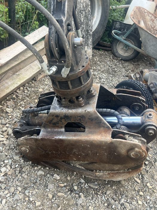 Graifer  forestier si rotitor