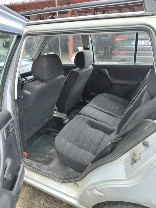 Vand VW GOLF III Benziner 1,6 liter in stare buna