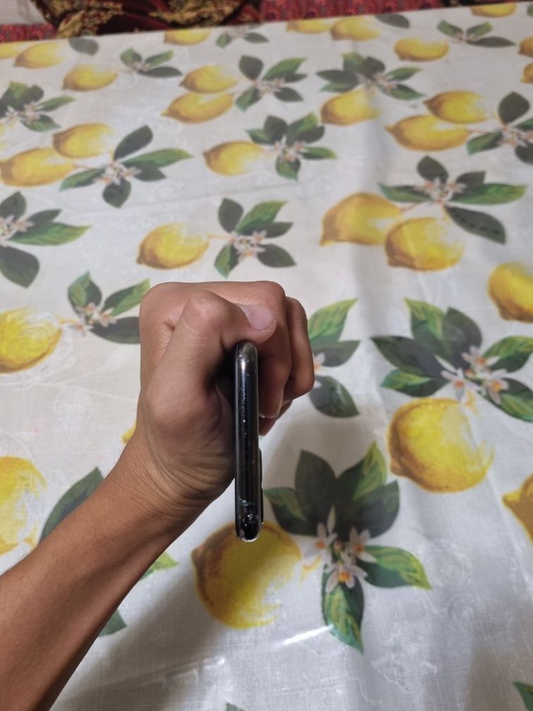 Iphone 11 pro srochno!!