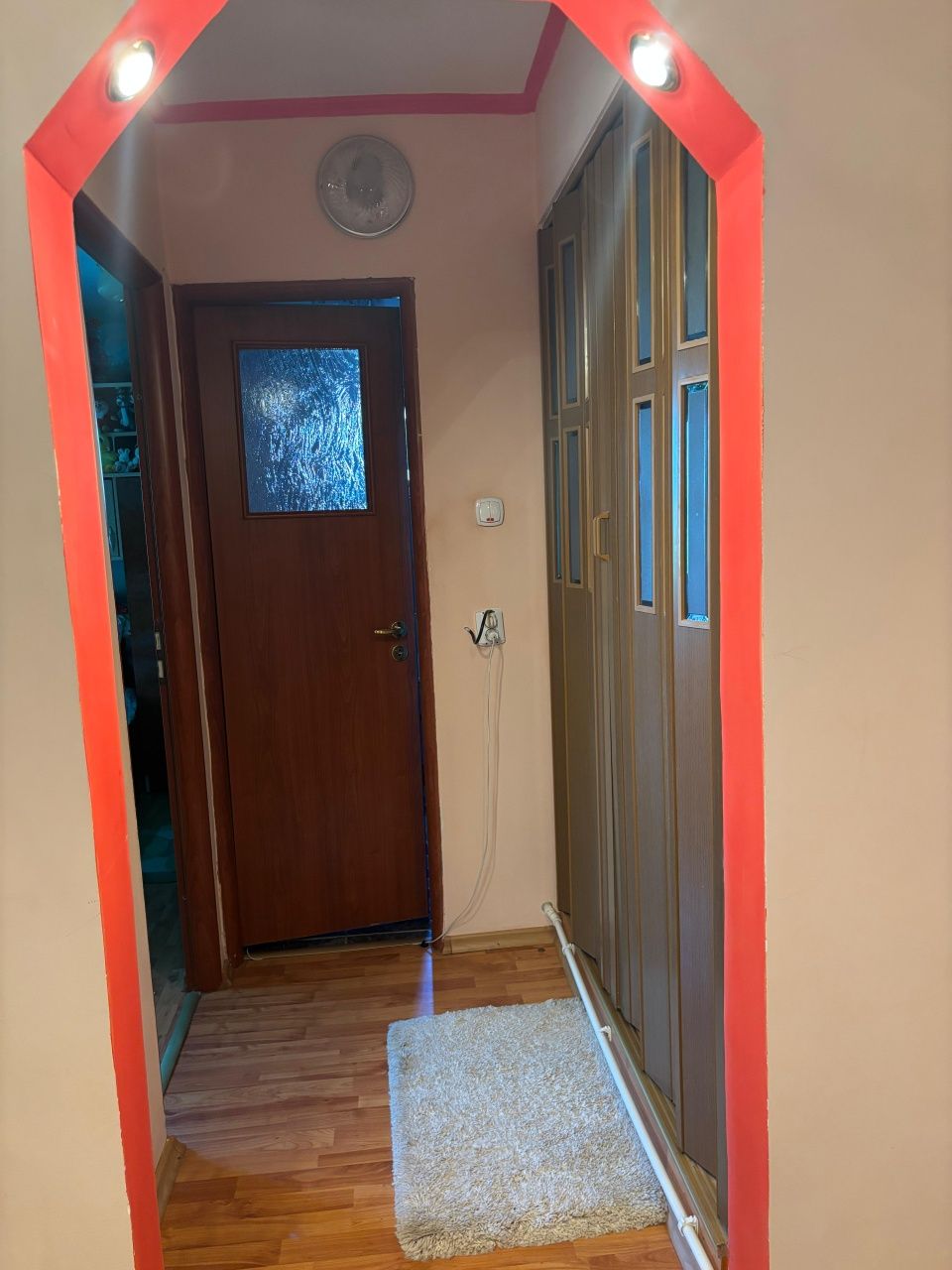 Vând apartament doua camere
