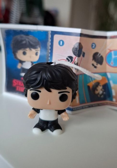 Фигурки Kinder Joy Stranger Things Mike & Eleven Funko Harry Potter