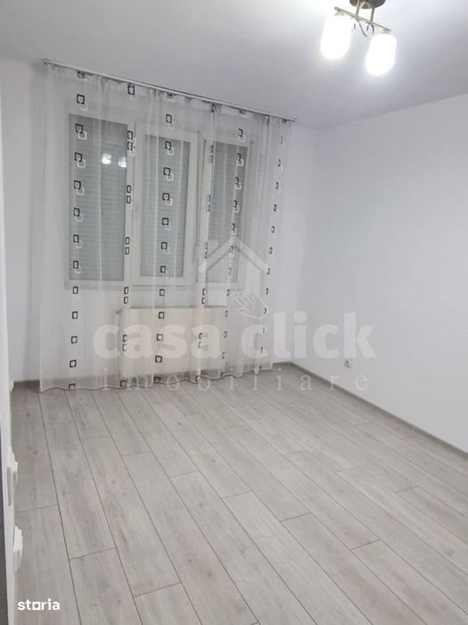 De închiriat – Garsonieră proaspăt renovată în Micro 19, zona Neacșu!