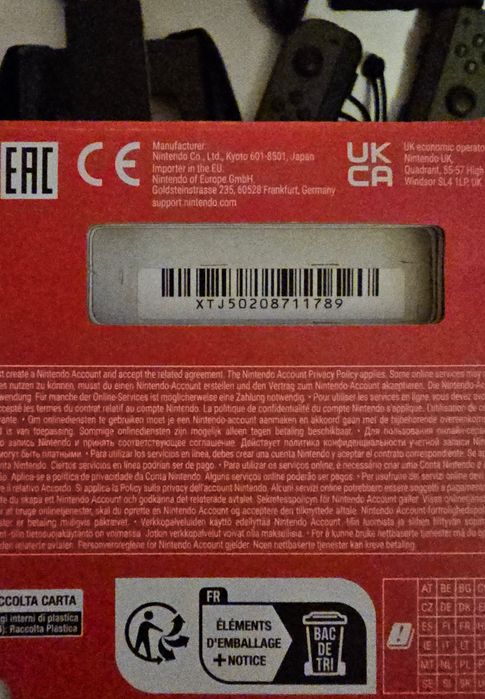 Vând Nintendo Switch OLED ca nou cu accesorii