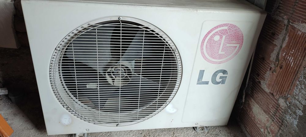 Климатик LG 12 конвекционален
