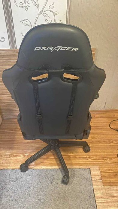 Геймърски стол DXRacer GLADIATOR / Ергономичен Геймърски стол