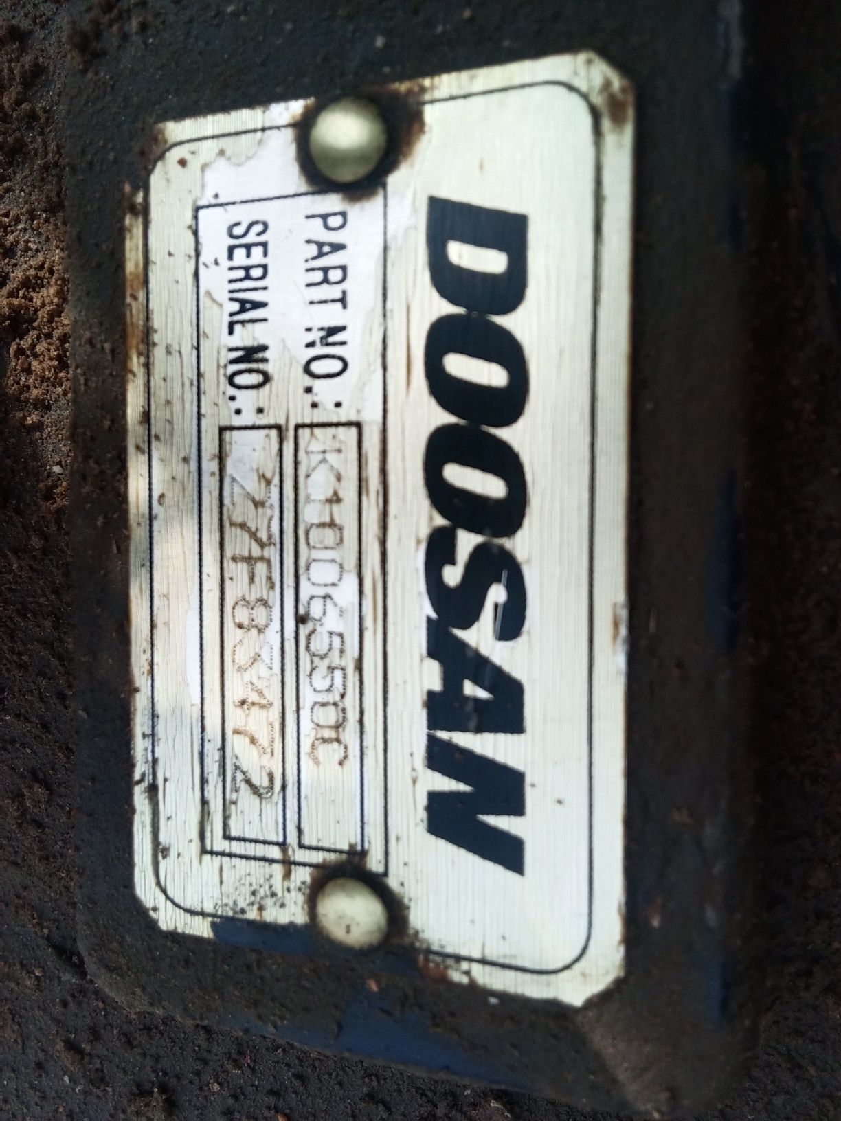 DOOSAN 300, насос бу .