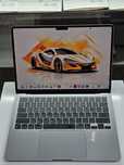 Macbook Air M2 ideal holatda
