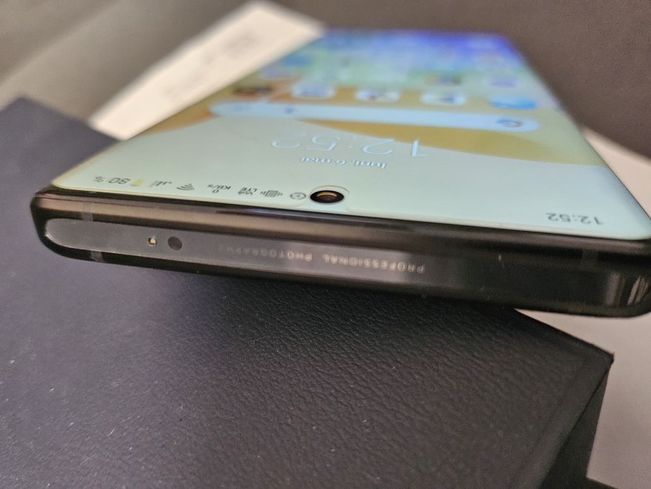 Vivo X80 pro 256ROM 12 GB  ram