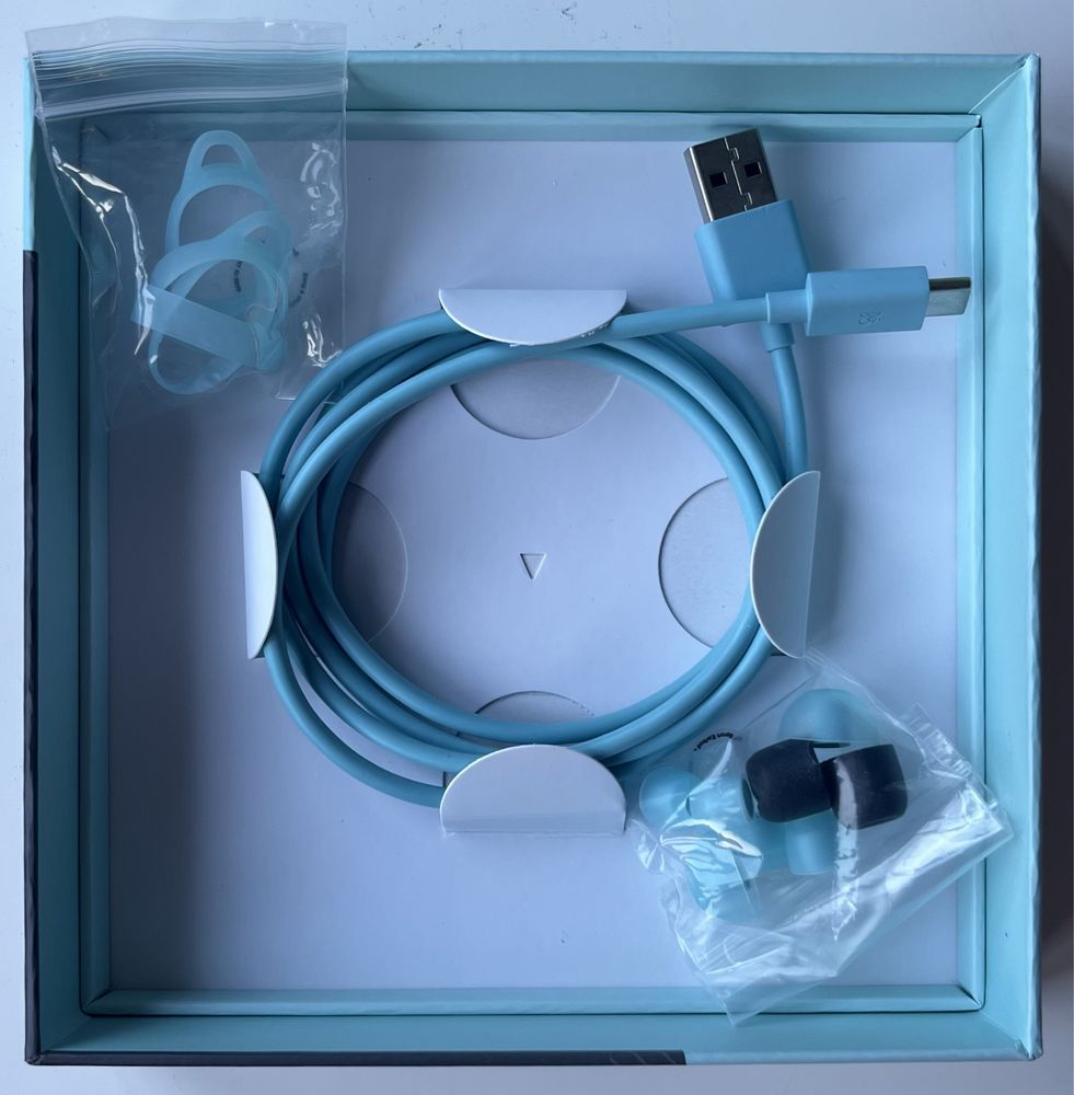 Bang & Olufsen E8 Sport