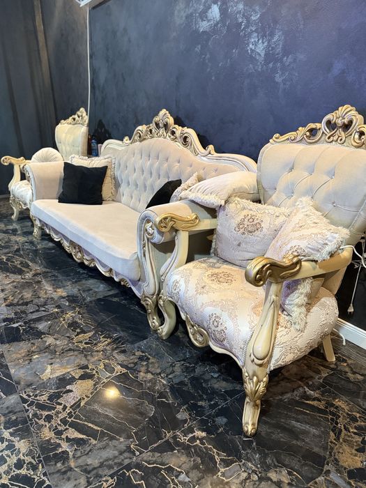 Set Canapea Si Fotolii  Ca Nou