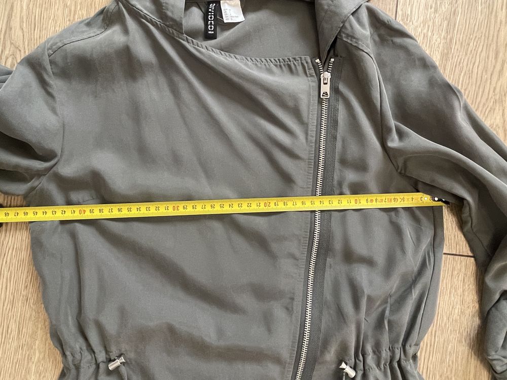 Trenci usor H&M xs