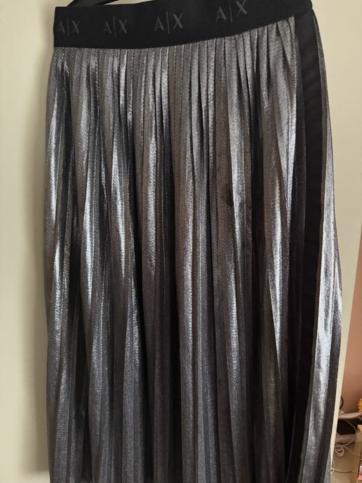 Armani exchange  , Armani , Guess