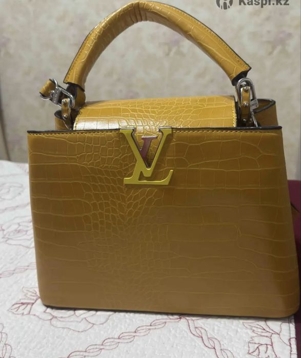 Продам сумку LV новая