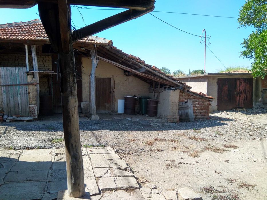 Продава се Къща в с. Хаджидимитрово, Област Ямбол - 150 кв.м за 200 €/кв.м - Снимка #6