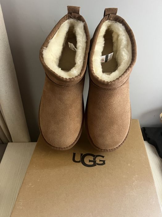 Боти  UGG от естествена агнешка кожа