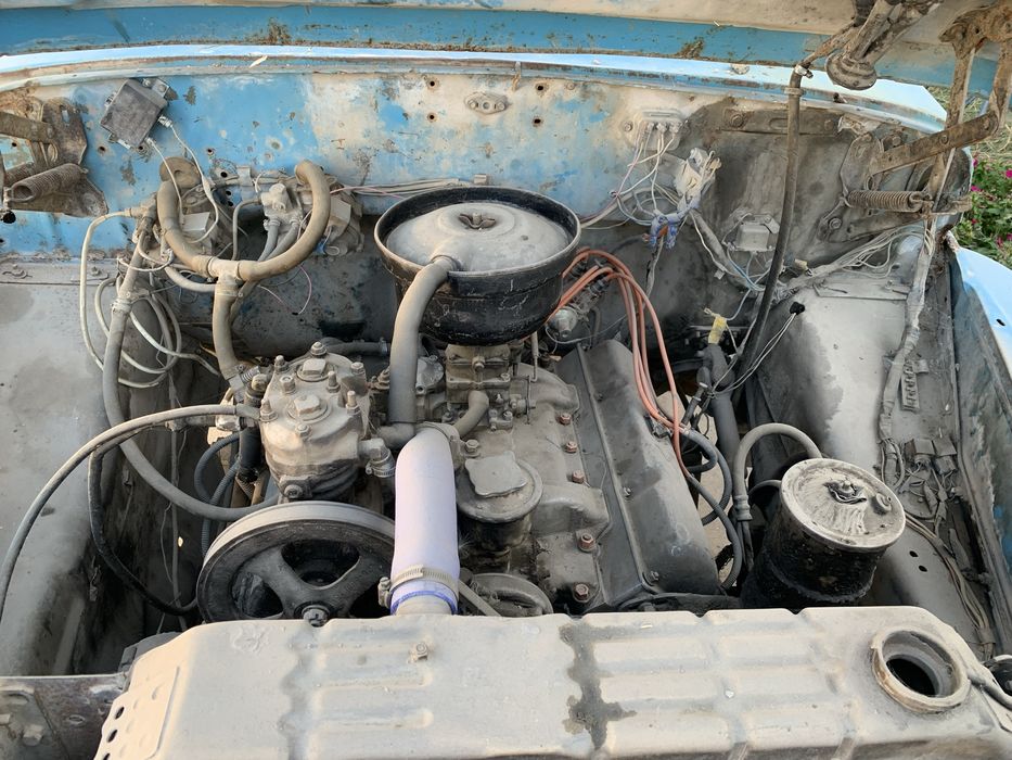 Zil mashinasi sotiladi