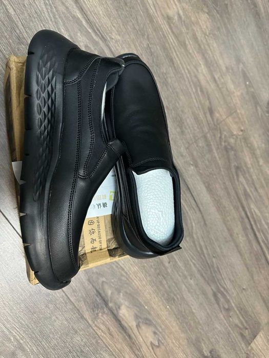 мужские новые кожаные туфли