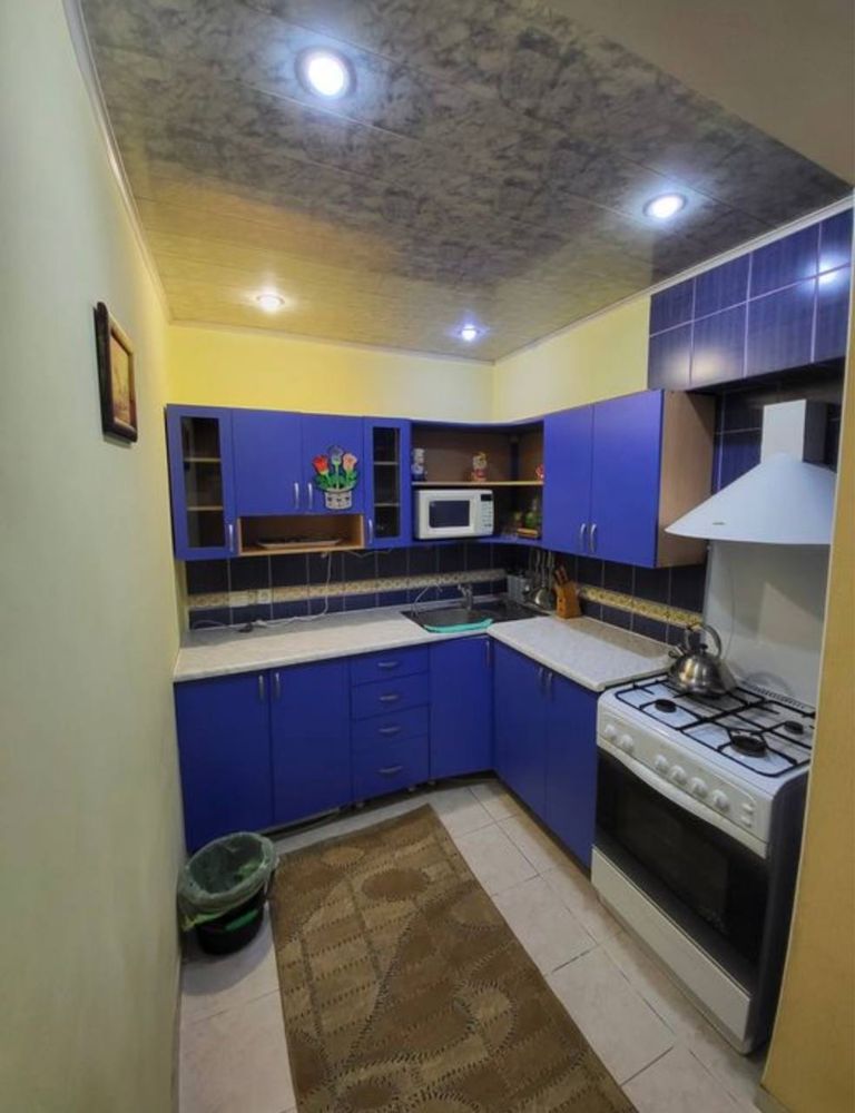Продается квартира Ц-6 3/1/4 площадь 70м2