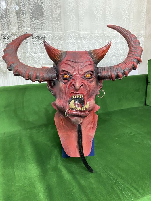 Masca lucifer din latex