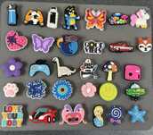 LIVREZ PRIN OLX ! NOUTATI/ jibbitz Crocsi/accesorii