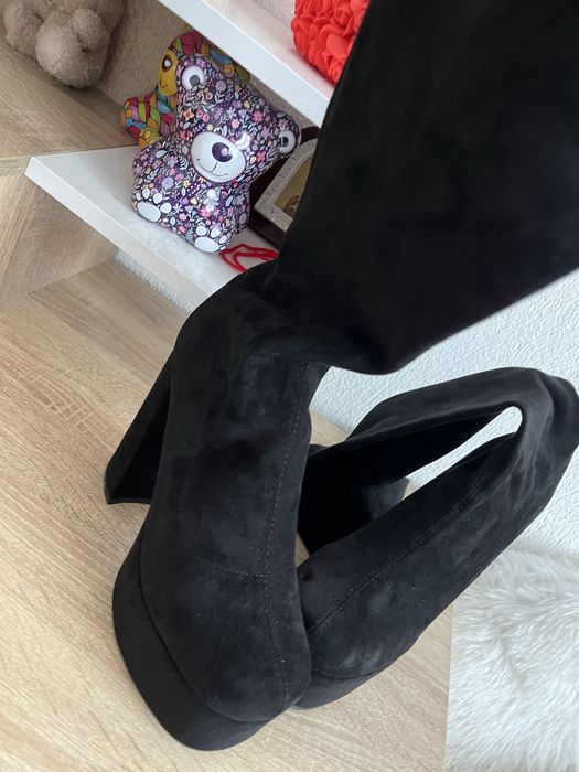 Ботуши с дебел ток