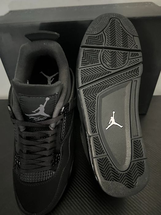 Jordan 4 Black Cat noi
