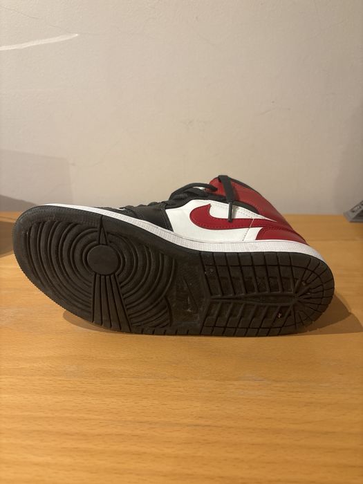 Adidasi Nike Air Jordan 1