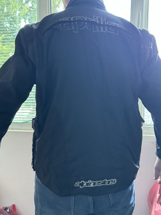 Яке за мотор алпин старс