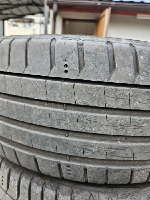 Vand set anvelope vara 2 Michellin 2 Continental 225/45/r18