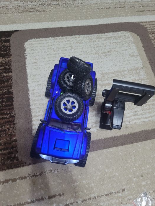 Mașina Pickup truck!